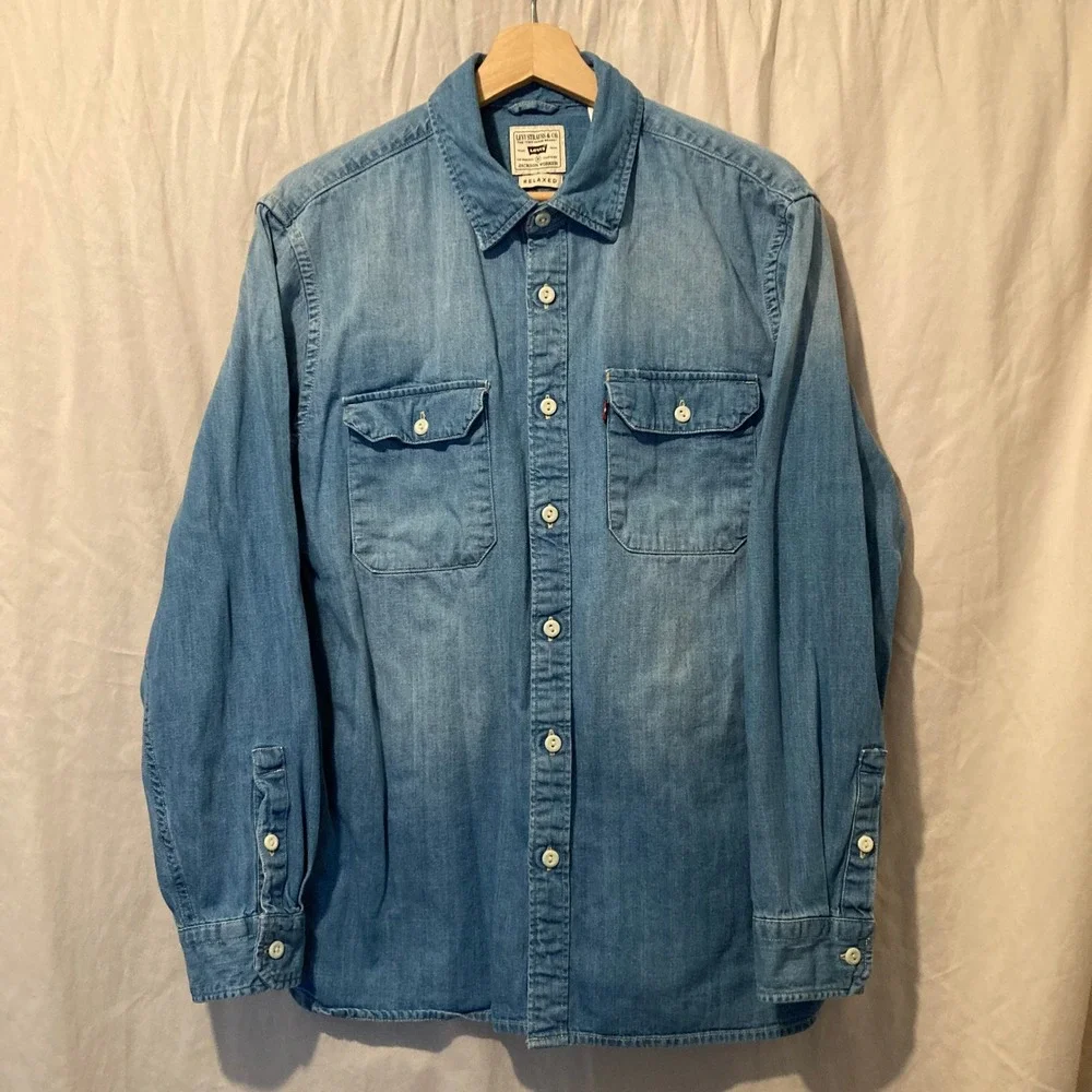 Levis Jackson Worker Relaxed Fit Denim Shirt Mens M Blue Light Wash Button Up